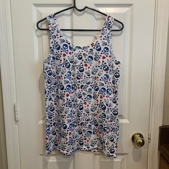 No Boundaries White Tank Top with Blue and Red Skull Print - Picture 6 of 6